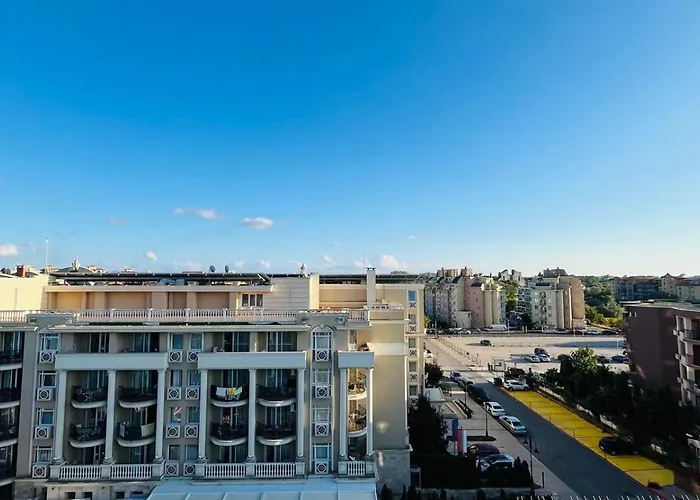 Jadore Secret Garden Panoramic Apartamento Sunny Beach