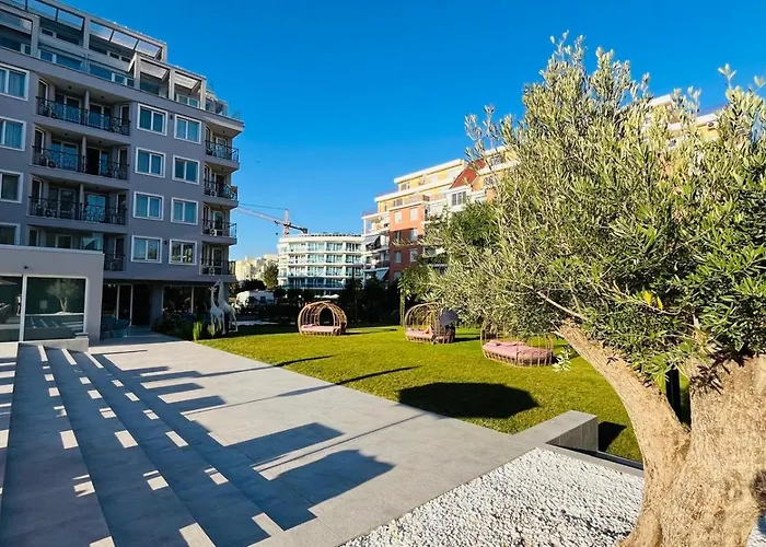 Jadore Secret Garden Panoramic Apartamento Sunny Beach